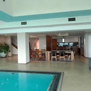 Yachtsmans Paradise, Whitsundays Guest house